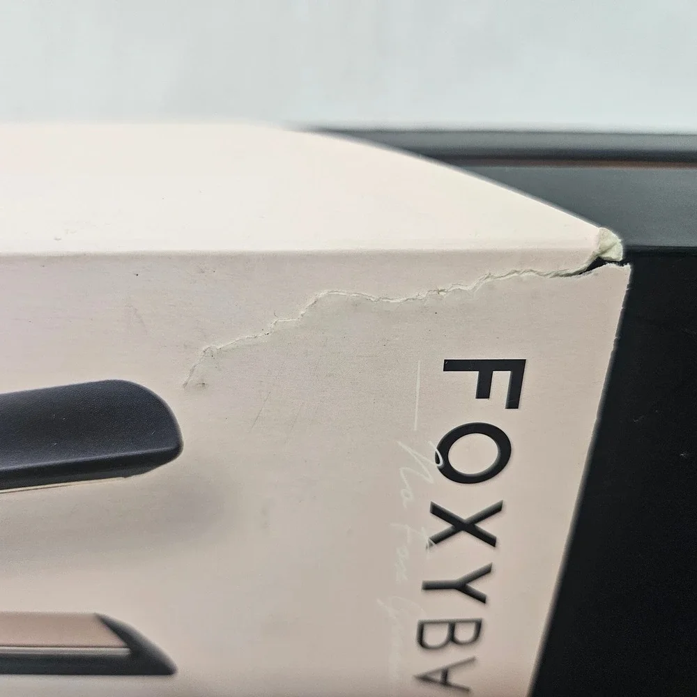 FoxyBae Tres Sleek Flat Iron Rose Gold Black Titanium Hair Straightener